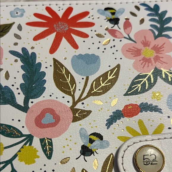 52 Agenda White Floral Planner - Picture 10 of 11